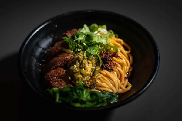 Spicy Beef Egg Noodles w/ Marinated Sauce / 香辣牛肉乾拌麵